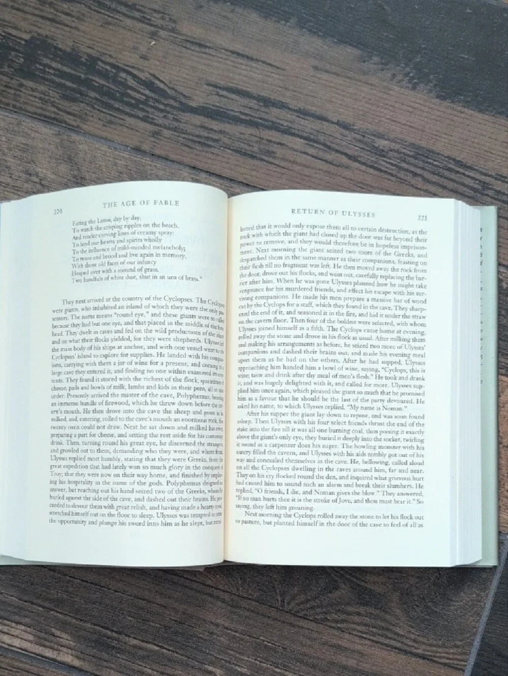 Modern Library Bulfinch's Mythology Vintage Hardcover Book 1993 Laocoon Cover